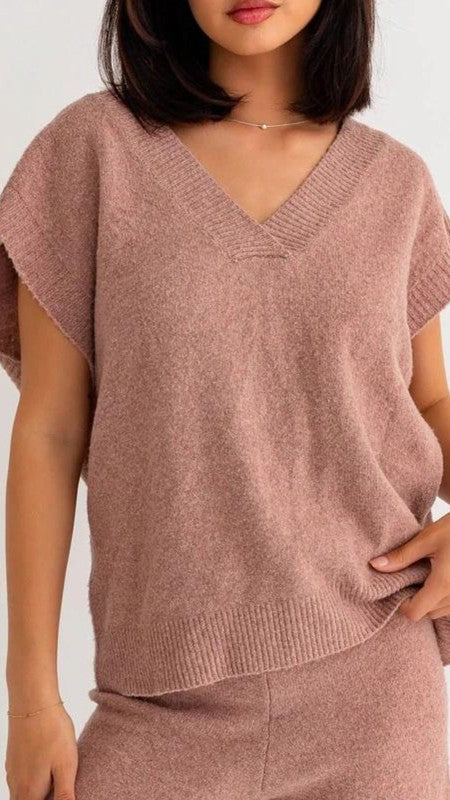 Lightswitch sleeveless sweater (dusty mauve)